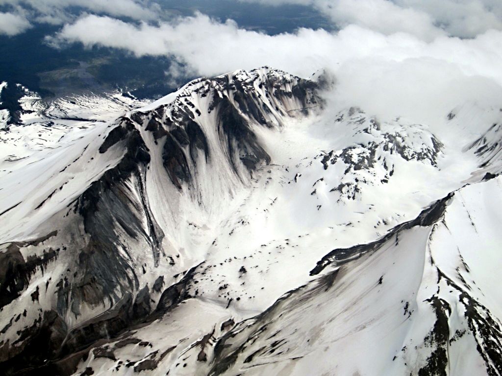 Mt St Helens Crater June 3, 2010 taken by @Clemsonpilot from a C-17 !
